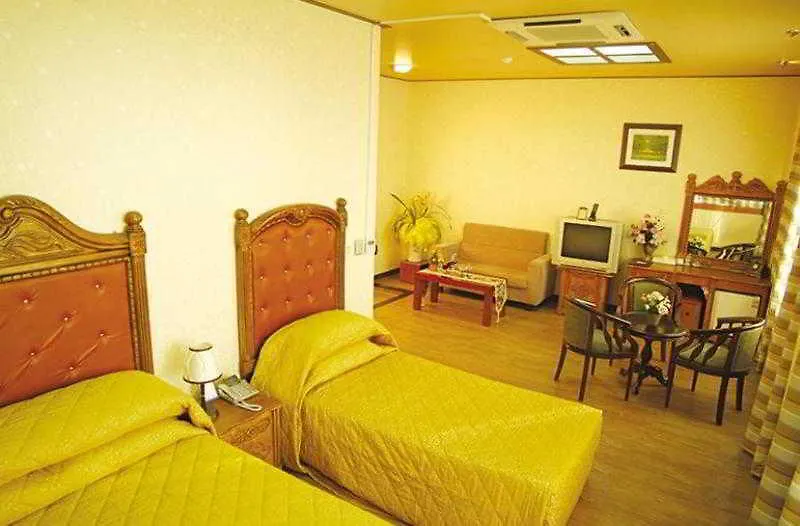 Incheon Airport Cherbourg Hotel 2*,